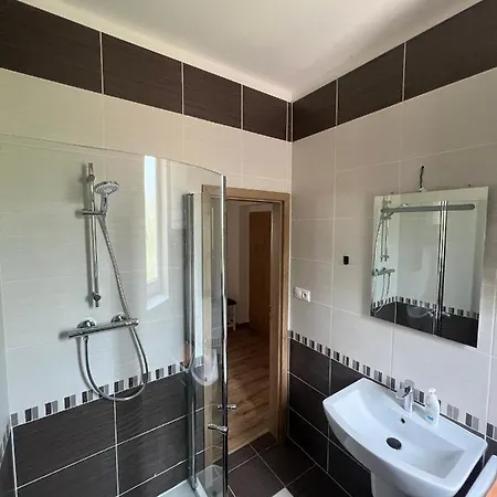 Priestranný S Parkovaním Blízko Centra Apartmán