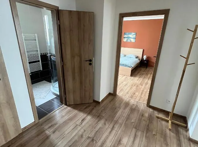 Lejlighed Priestranny S Parkovanim Blizko Centra *