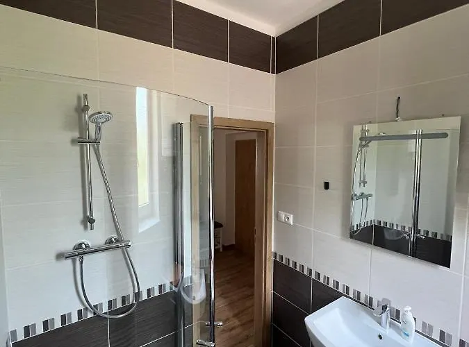 Priestranny S Parkovanim Blizko Centra Апартаменты